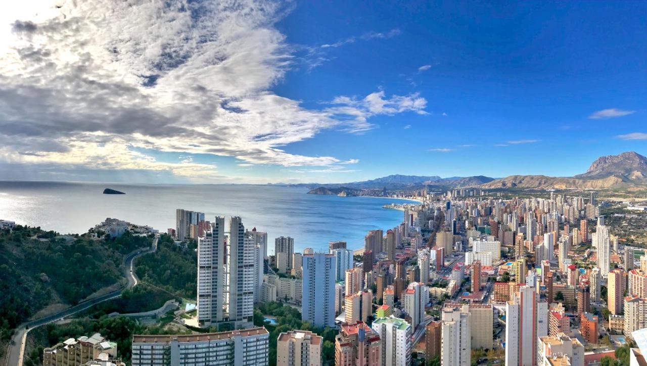 Benidorm High Rise Apartments - Sea Views - Torre Lugano ภายนอก รูปภาพ