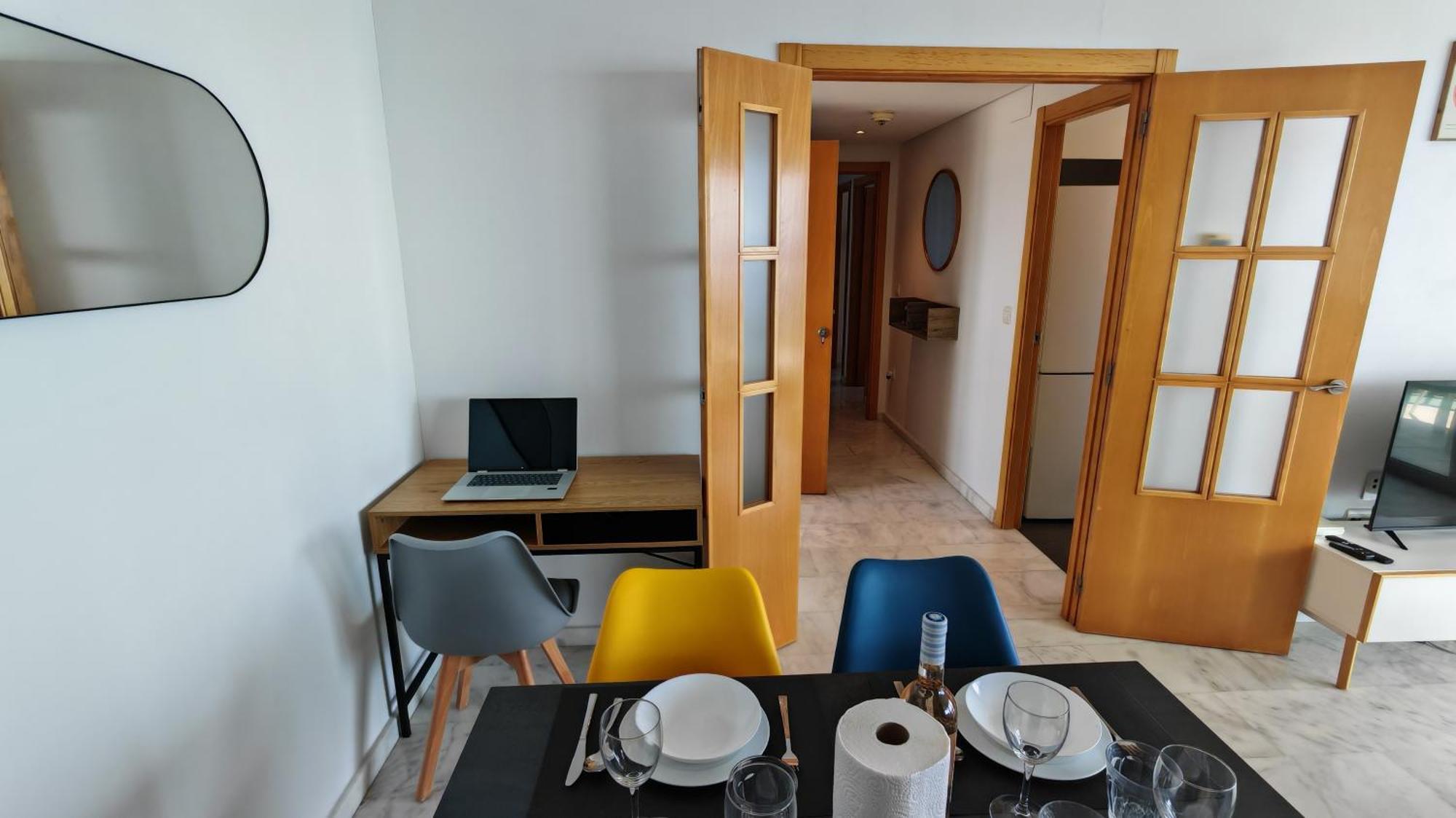 Benidorm High Rise Apartments - Sea Views - Torre Lugano ภายนอก รูปภาพ