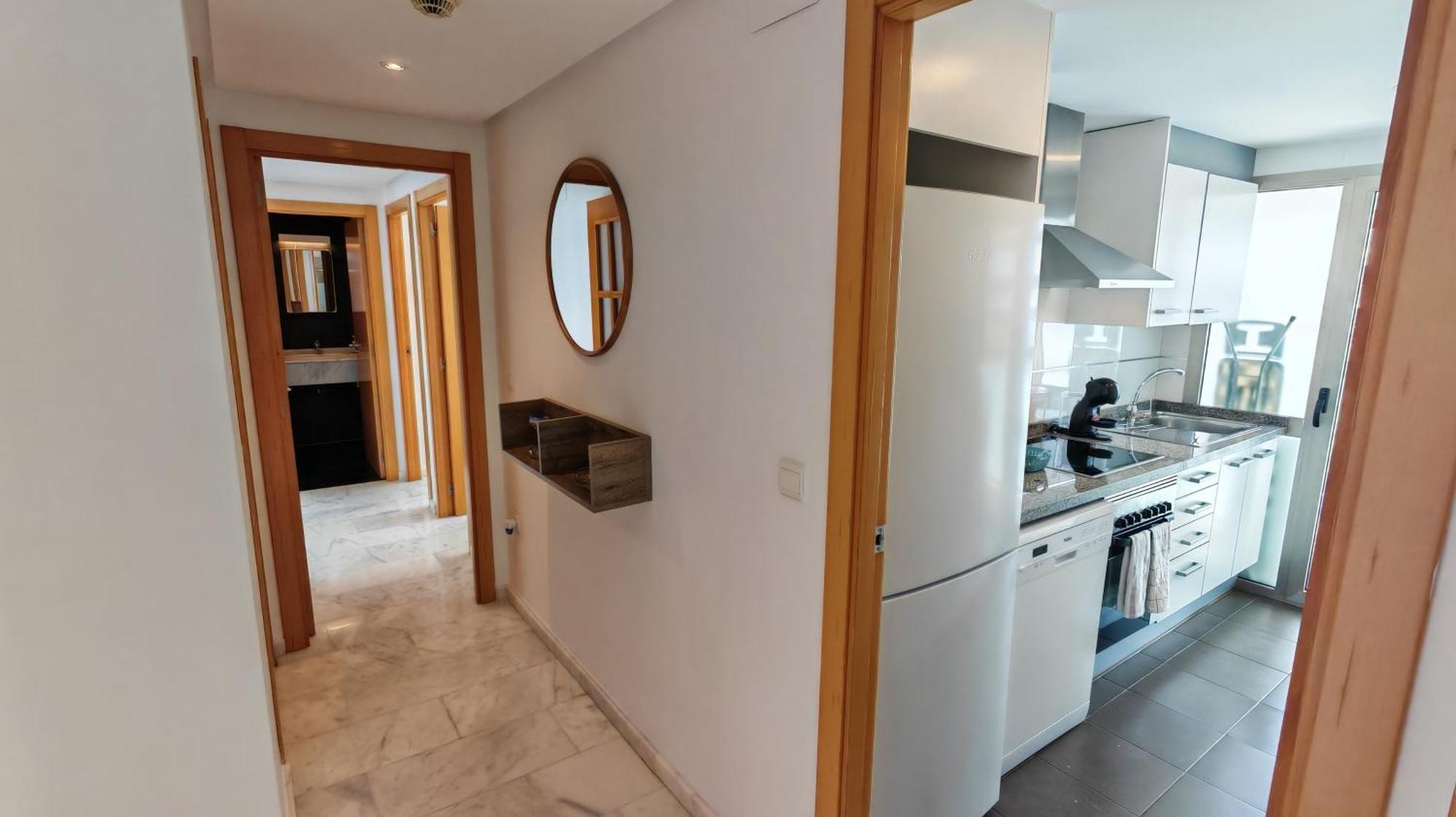 Benidorm High Rise Apartments - Sea Views - Torre Lugano ภายนอก รูปภาพ
