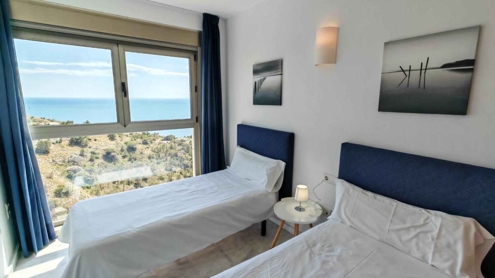 Benidorm High Rise Apartments - Sea Views - Torre Lugano ภายนอก รูปภาพ